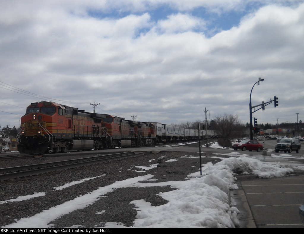 BNSF 5009 West